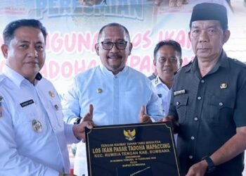 Bupati Bombana Resmikan Los Ikan Pasar Tadoha Mapaccing, Dorong Penataan Perdagangan