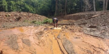 Longsor Berulang di PT Alamharg, Pipa Air Bersih tiga Kecamatan Patah